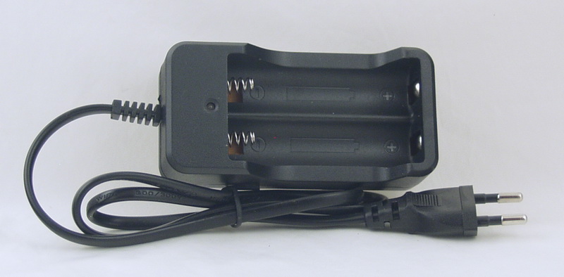 Зарядное устройство для аккумулятора 18650 от прикуривателя