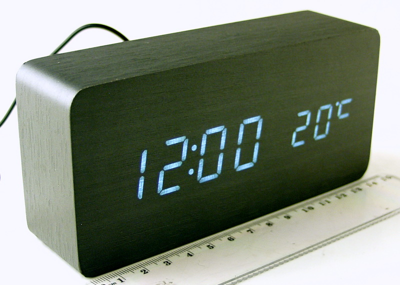 Часы-будильник электронные VST-862-6 (белые циф.) черные