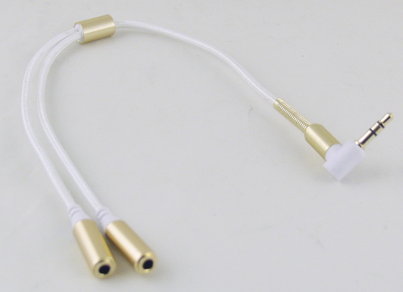 Раздвоитель для науш. (1штек. 2гнезда 3,5mm) XB-04 белый шнур золот. штекер