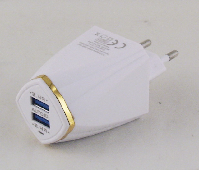 Сетевое зарядное устройство 5V 2400mA 2 USB YC-005