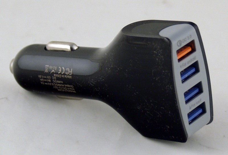 Зарядное устройство KC-09 черный (4 USB) 5V 7A/9V 2A/12V 1,5A QC 3.0 без упаковки