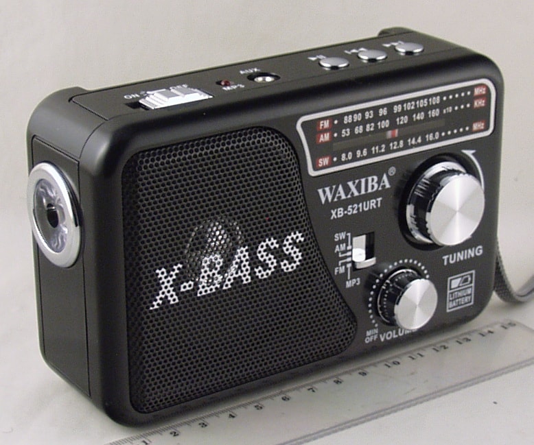 Радиоприёмник XB-521URT FM/AM/SW 3 Bands SD,USB встроен. аккум. 18650
