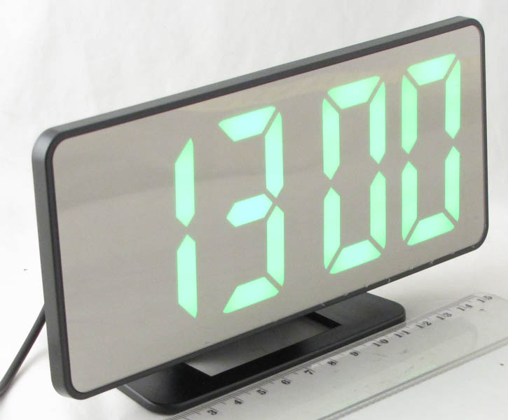 Часы-будильник электронные VST-888-4 (ярко-зелен. циф.)