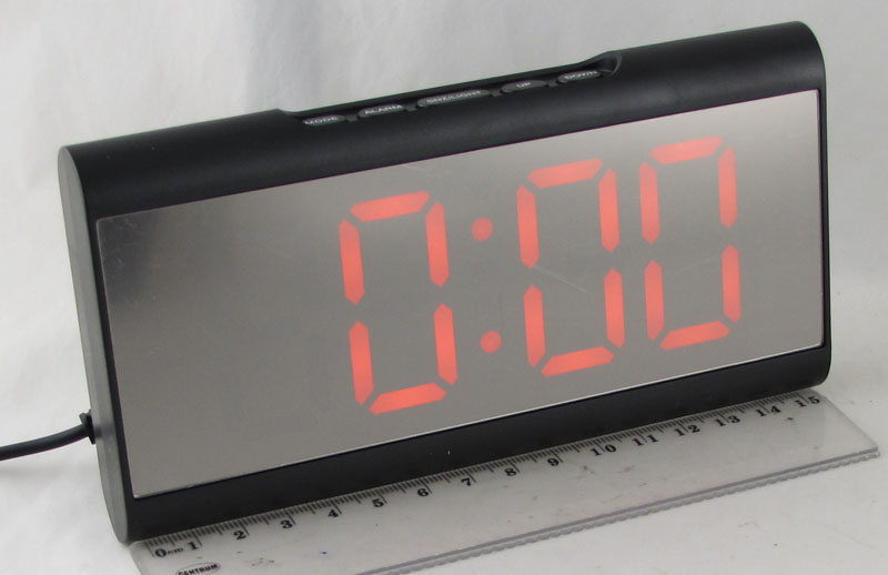 Часы-будильник электронные DS-6098-1 (красные цифры)