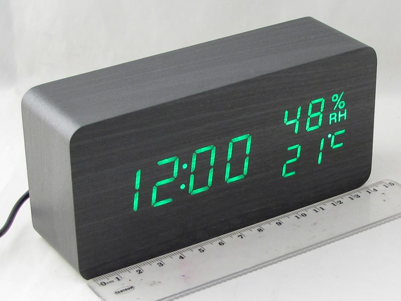 Часы-будильник электронные VST-862S-4 (ярко-зелен. циф.) черные