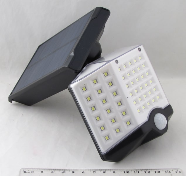 Светодиодный светильник YG-1676 с датчиком движения 66 ламп с солнечной батареей, пульт