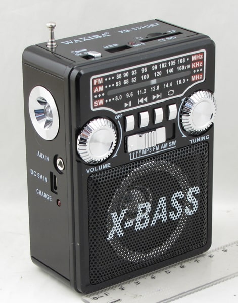 Радиоприёмник XB-331URT (FM/AM/SW) SD, USB (встроен. аккум., шнур microUSB) фонарь