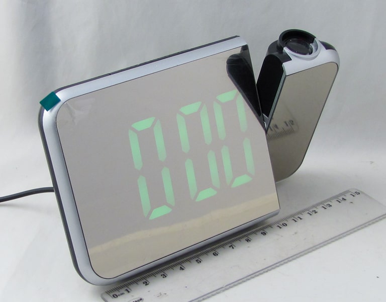 Часы-будильник электронные DT-8590 (зелен. циф.) проекционные