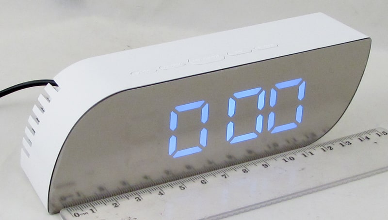 Часы-будильник электронные DS-018A-2 белый корпус (белые цифры)