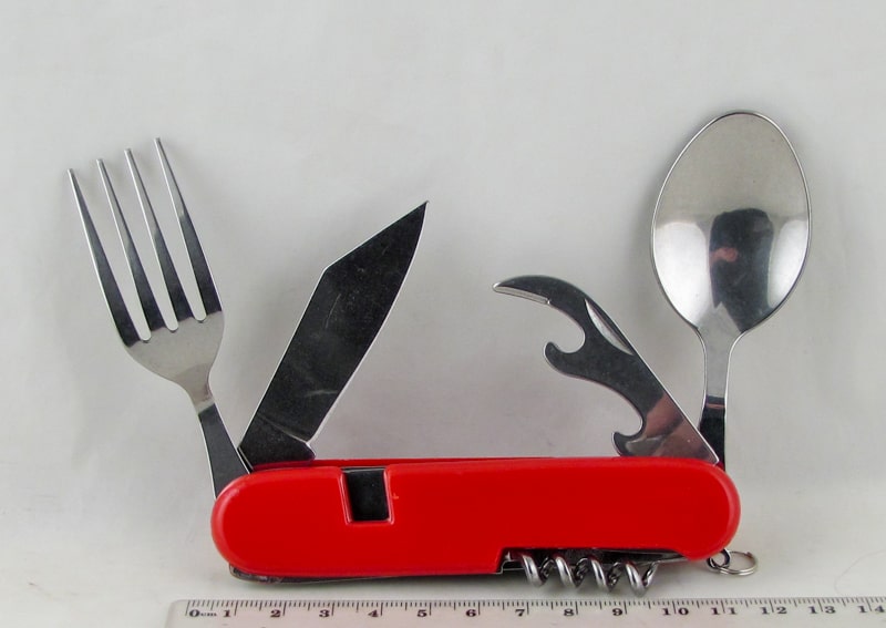 Туристический набор HX-3501 красный (вилка, ложка, нож, открывалка, штопор) 107мм