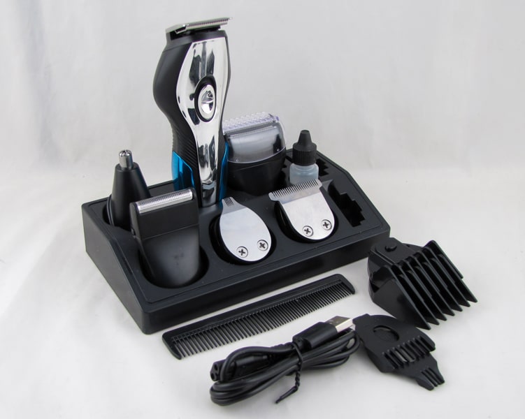 Машинка для стрижки волос + бритва UQ-119 (встроенный аккумулятор + шнур сетевой) 11в1