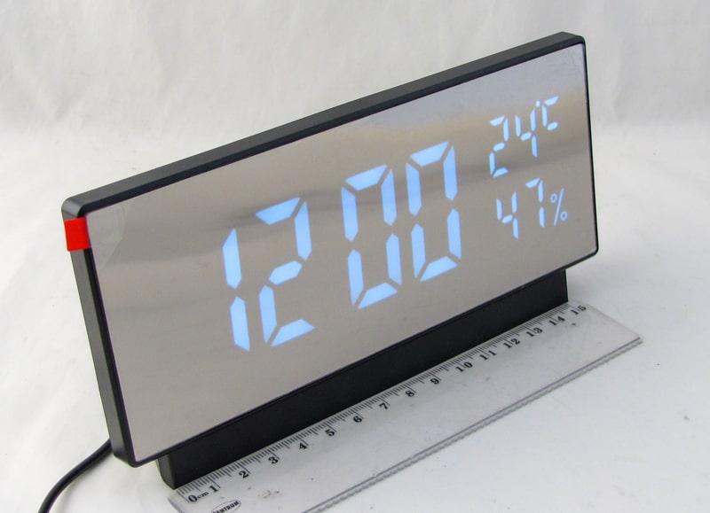 Часы-будильник электронные VST-897Y-6 (белые циф.)