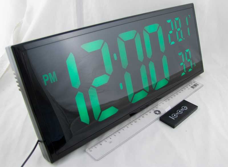 Часы-будильник электронные DS-3810 (зеленые цифры)