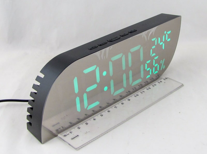 Часы-будильник электронные DS-7818 (зеленые цифры)