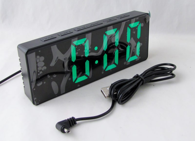 Часы-будильник электронные DS-3806 (зеленые цифры)